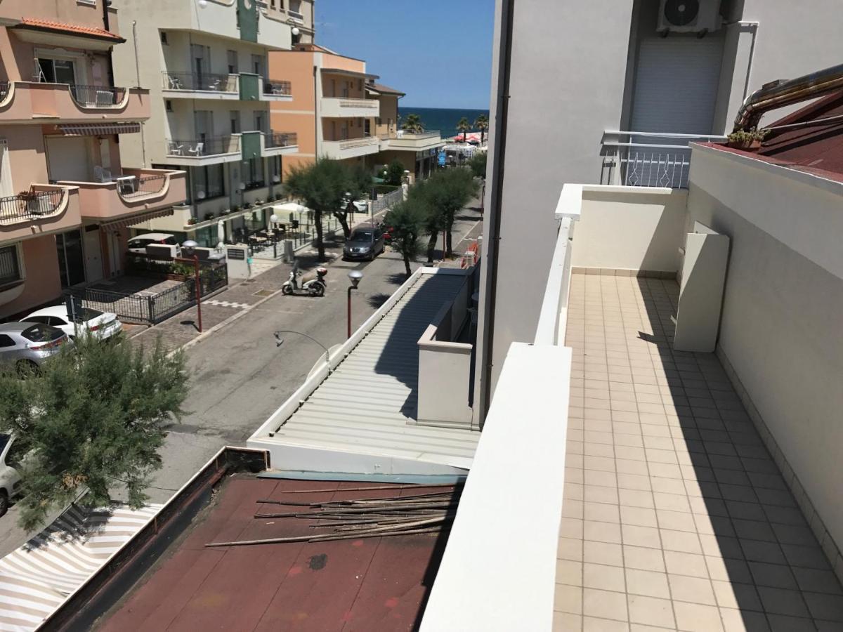 Appartamenti Orfeo Misano Adriatico Extérieur photo
